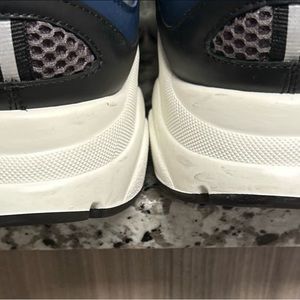 B22 SNEAKER
White and Gray Technical Mesh with Blue, Black and Gray Calfskin